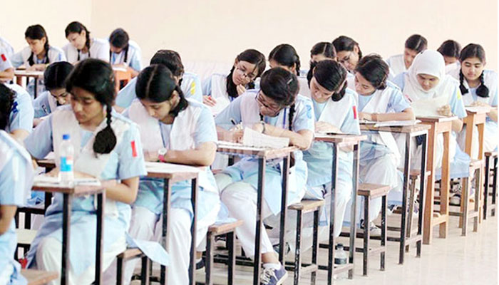 এসএসসি ও সমমানের পরীক্ষা শুরু