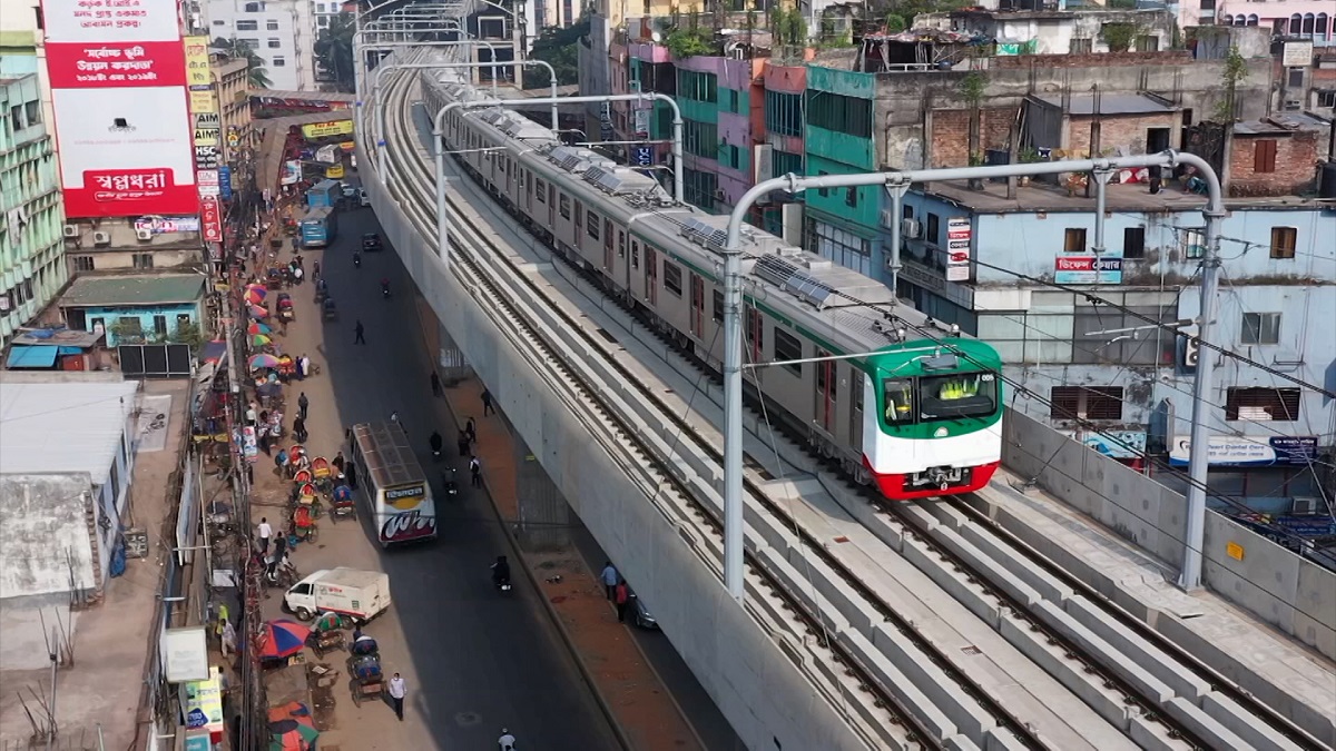 আগামীকাল থেকে মেট্রোরেল চলাচলে সময় বাড়লো এক ঘণ্টা