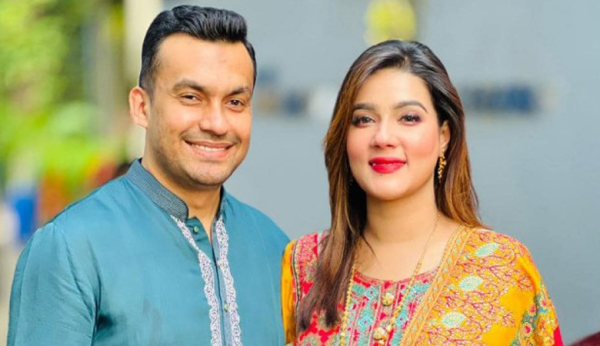 নিজের নাম থেকে স্বামীর নামের পদবি (সরকার) মুছে ফেললেন মাহি
