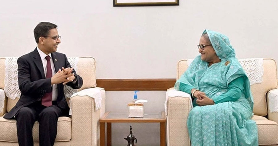 প্রধানমন্ত্রী শেখ হাসিনা ভুটান থেকে ভারতের ভূমি ব্যবহার করে বিদ্যুৎ আমদানিতে সহযোগিতা চেয়েছেন