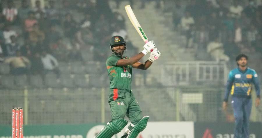 অবিশ্বাস্যভাবে লড়াইয়ে ফেরানো জাকের আলি শেষ পর্যন্ত আর পারলেন না