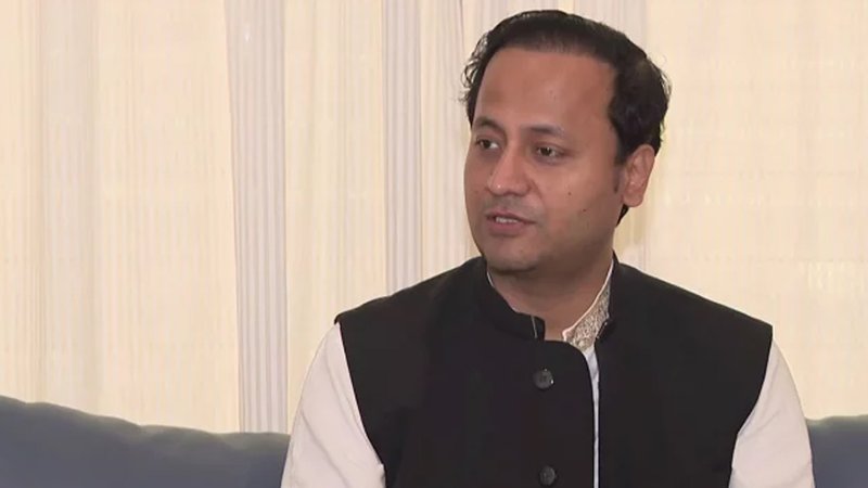 হাইকোর্টের স্কুল ছুটির আদেশের বিরুদ্ধে আপিল বিভাগে যাবেন বলে জানিয়েছেন শিক্ষামন্ত্রী