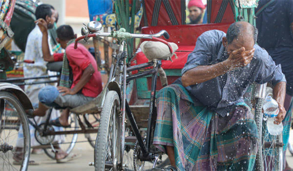 সব রেকর্ড ছাপিয়ে যশোরে তাপমাত্রা উঠল ৪৩.৮ ডিগ্রী