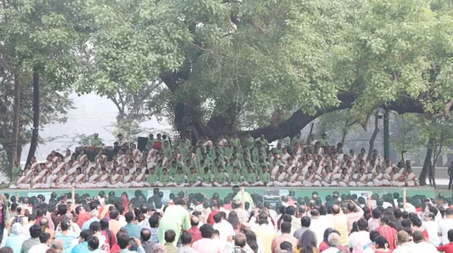 রমনা উদ্যানের বটমূলে চলছে ছায়ানটের বর্ষবরণ অনুষ্ঠান