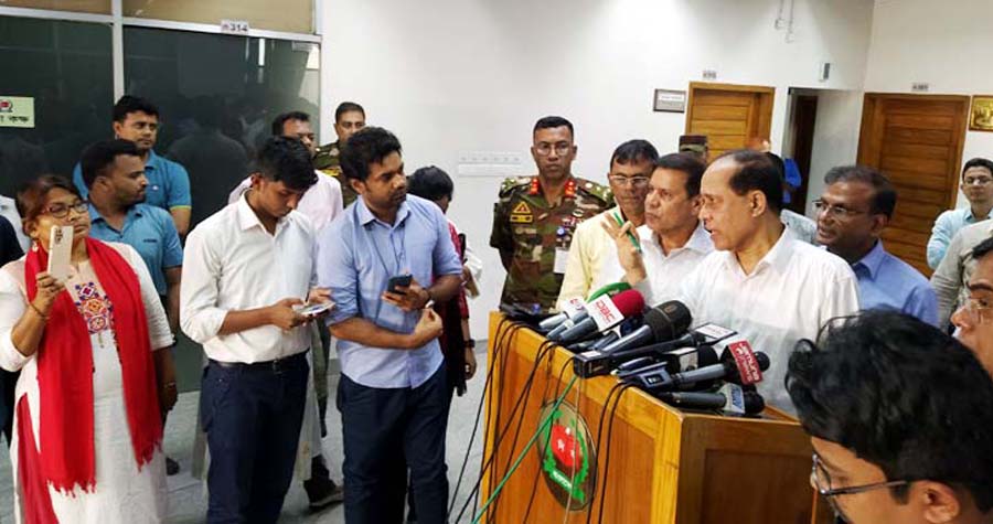 একটি বড় রাজনৈতিক দল ভোট বর্জন করে ভোটদানে নিরুৎসাহিত করায় ভোট কম পড়ছে: সিইসি