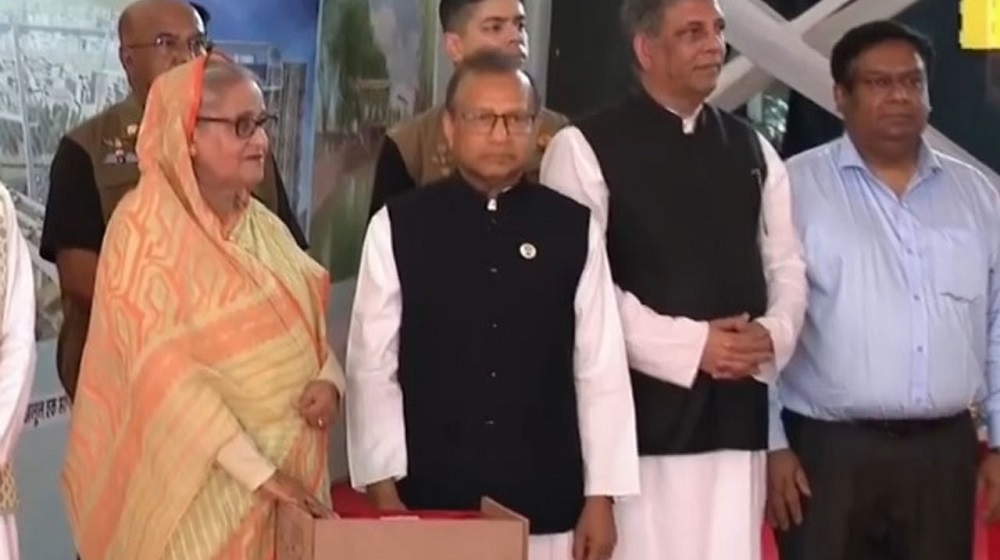 বঙ্গবাজার বিপনী বিতানসহ ৪ প্রকল্প উদ্বোধন করলেন প্রধানমন্ত্রী