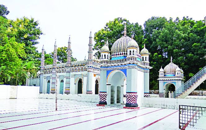 আজকের নামাজের সময়সূচি ১৭ জুলাই