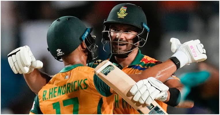 আফগানিস্তানকে হারিয়ে প্রথমবার ফাইনালে উঠেছে দক্ষিণ আফ্রিকা