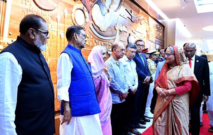 চীনের উদ্দেশে ঢাকা ছেড়েছেন প্রধানমন্ত্রী