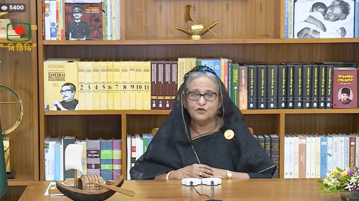 অহেতুক কতগুলো মূল্যবান জীবন ঝরে গেল: প্রধানমন্ত্রী