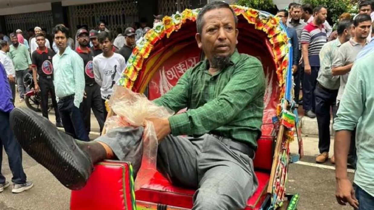 ইসলামী ব্যাংকের প্রধান কার্যালয়ে গুলির ঘটনা ঘটেছে, ৫ কর্মকর্তা গুলিবিদ্ধ