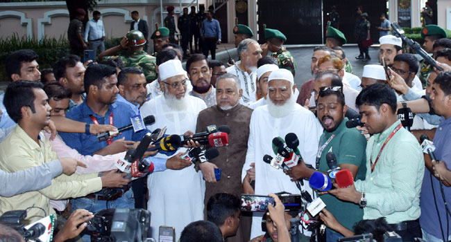 ভিন্ন ধর্মাবলম্বীদের বাড়ি-ঘরের নিরাপত্তা নিশ্চিত করা সরকারের দায়িত্ব
