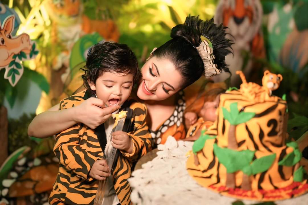 এবার ছেলেকে নিয়ে সুন্দরবন বেড়ালেন পরীমণি
