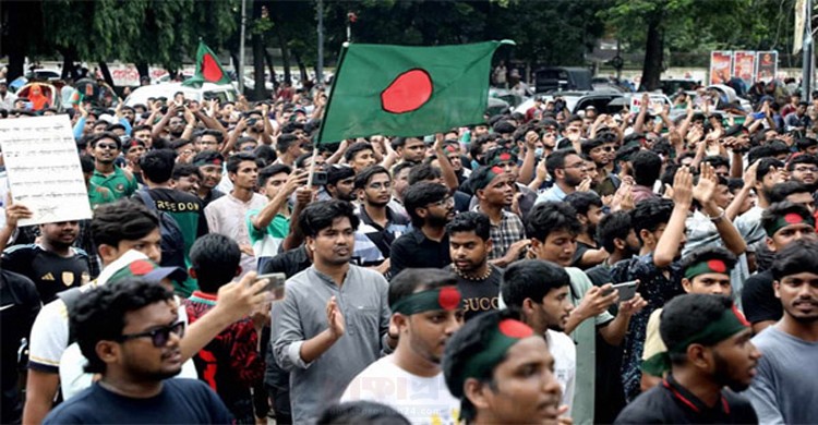 শহীদদের স্মরণে আজ পদযাত্রা করবে শিক্ষার্থীরা