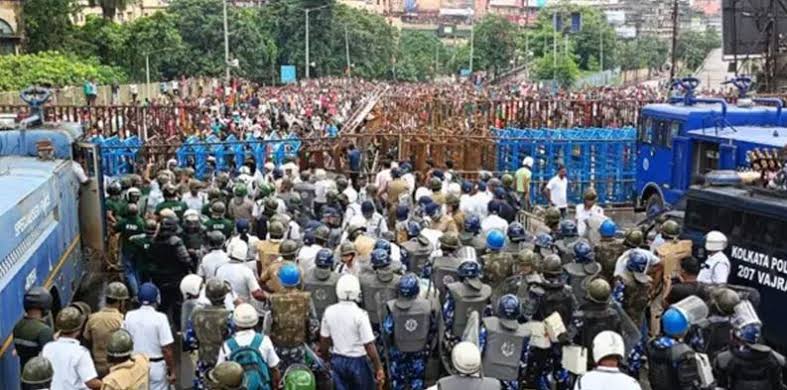 পশ্চিমবঙ্গে ১২ ঘণ্টার ‘বাংলা বন্ধ’ কর্মসূচির ডাক দিয়েছে বিজেপি