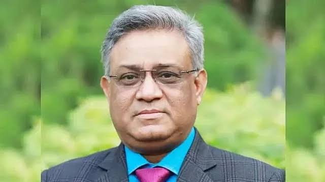 ঢাকা বিশ্ববিদ্যালয়ের ভিসি মাকসুদ কামালের পদত্যাগ