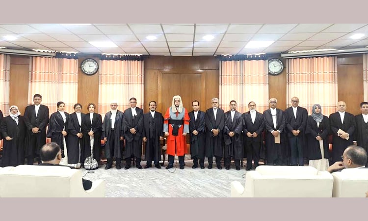 নতুন নিয়োগ পাওয়া ২৩ বিচারপতি শপথ নিয়েছেন