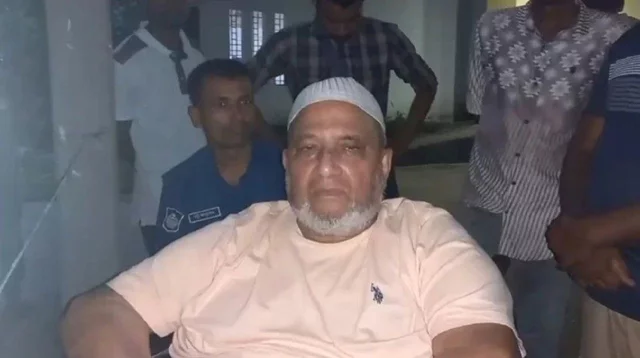ঠাকুরগাঁও-২ আসনের সাতবারের সাবেক সংসদ সদস্য দবিরুল ইসলামকে গ্রেফতার করা হয়েছে