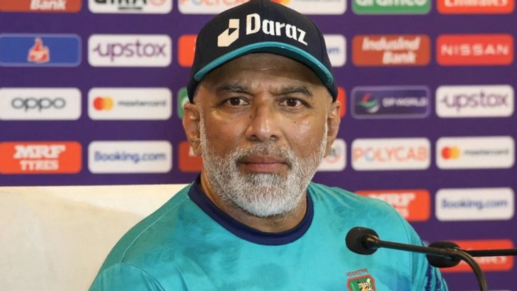 জাতীয় দলের কোচ চন্ডিকা হাথুরুসিংহের সঙ্গে চুক্তি বাতিল করল বিসিবি