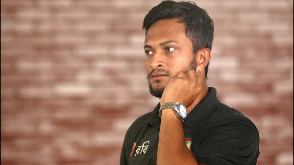 ক্রিকেটার সাকিবের বিরুদ্ধে গ্রেফতারি পরোয়ানা জারি