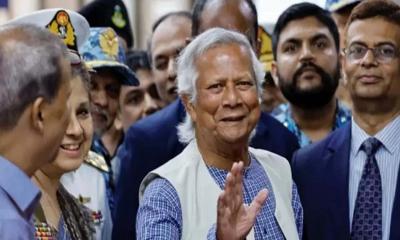 আজারবাইজানের উদ্দেশে ঢাকা ছাড়লেন অন্তর্বর্তী সরকারের প্রধান উপদেষ্টা