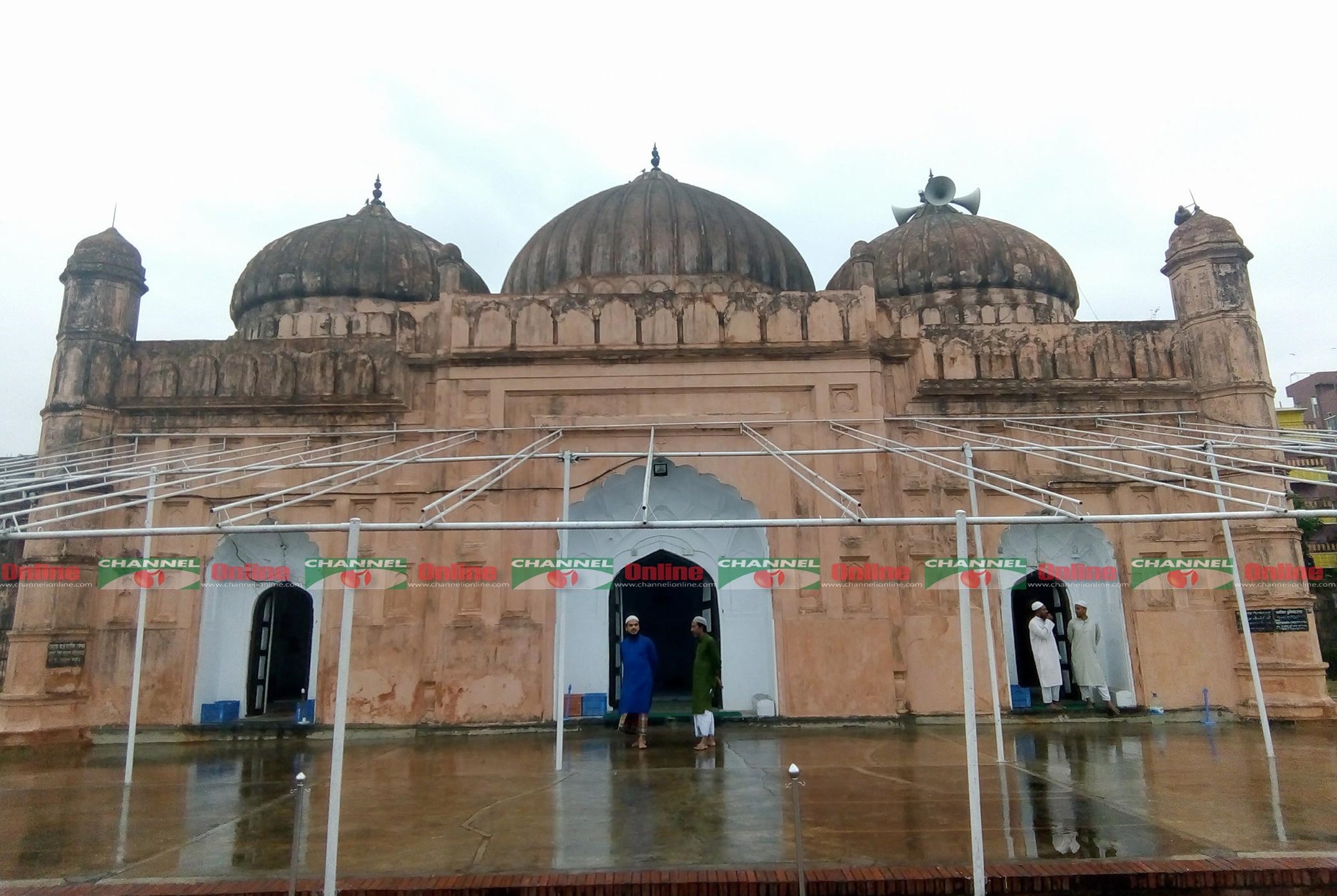 আজকের নামাজের সময়সূচি: ২২ এপ্রিল ২০২৬