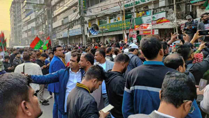ভারতের আগরতলা অভিমুখে লংমার্চ শুরু করেছে বিএনপি