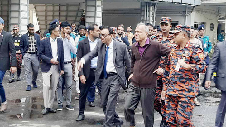 সচিবালয়ে ক্ষতিগ্রস্ত পরিদর্শনে যান অন্তর্বর্তী সরকারের উপদেষ্টারা
