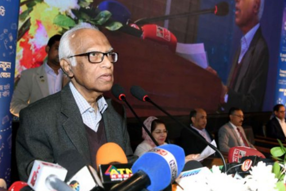 বিদেশে আর পাঠ্যপুস্তক ছাপানো হবে না: শিক্ষা উপদেষ্টা