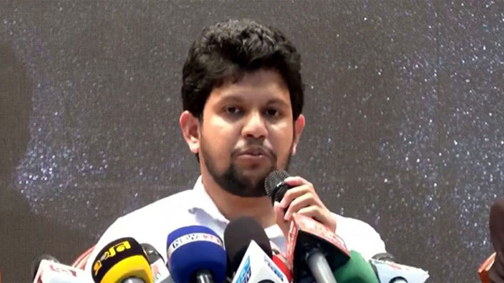 আগেকার যেকোনো বক্তব্য ও শব্দচয়ন, যা বিভাজনমূলক ছিল—সেগুলোর জন্য আমি আন্তরিকভাবে দুঃখিত: মাহফুজ আলম