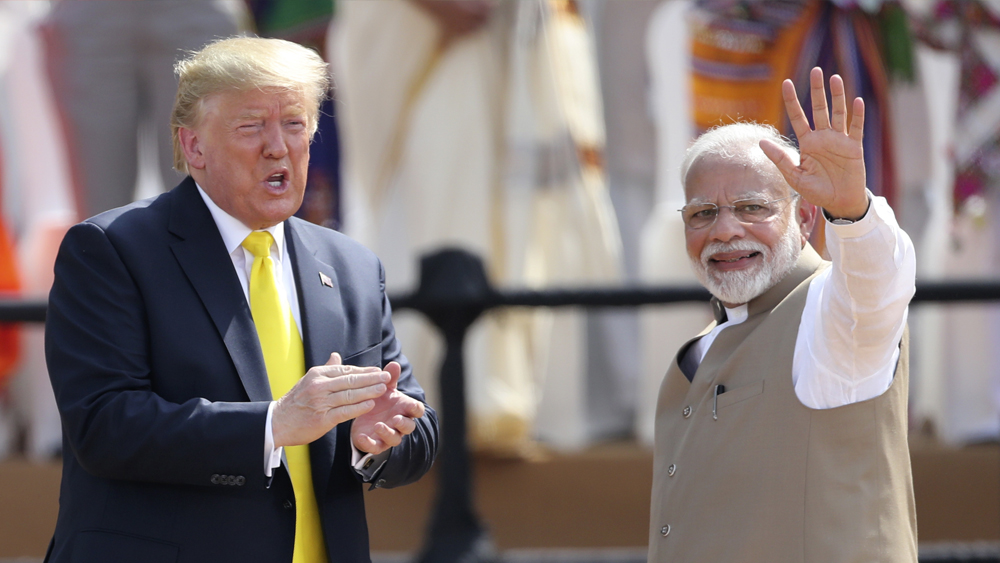 নরেন্দ্র মোদির প্রশংসা করে একজন মহান ব্যক্তি এবং বন্ধু হিসেবে উল্লেখ করেছেন ডোনাল্ড ট্রাম্প, ভারত সফরের ইঙ্গিত