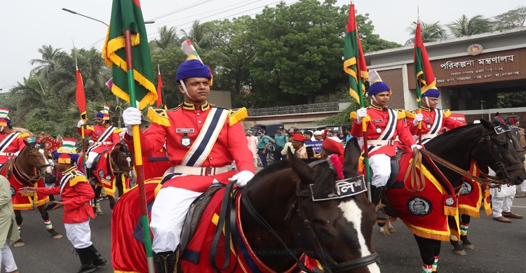 সুলতানি মোঘল আমলের আদলে ঈদ আনন্দ মিছিল শুরু
