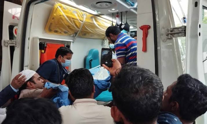 মাগুরায় ধর্ষণের শিকার শিশুটিকে নেয়া হলো সিএমএইচে