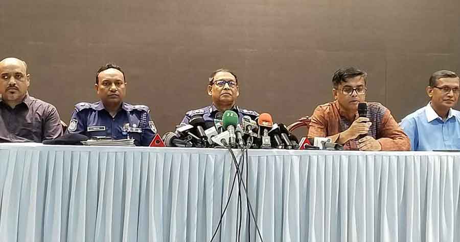 কাউকে হয়রানিমূলকভাবে গ্রেপ্তার না করার নির্দেশ দিয়েছেন বাংলাদেশ পুলিশের মহাপরিদর্শক