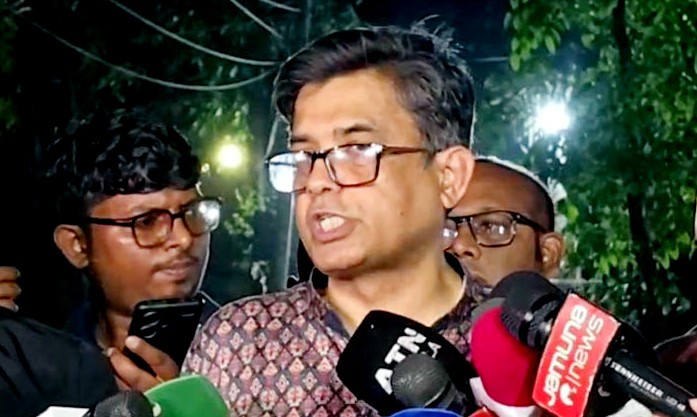যুক্তরাষ্ট্রে বাংলাদেশের রপ্তানি কমবে না, বরং আরও বাড়বে: প্রধান উপদেষ্টার প্রেস সচিব