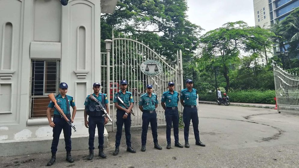ইশরাকের শপথ ইস্যু: সুপ্রিম কোর্টে কড়া নিরাপত্তা
