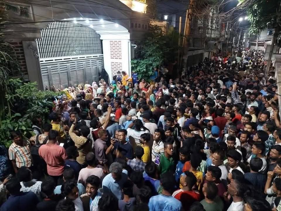 অভিযান শুরুর সাড়ে ৬ ঘণ্টা পর মেয়র আইভীকে গ্রেপ্তার করেছে পুলিশ