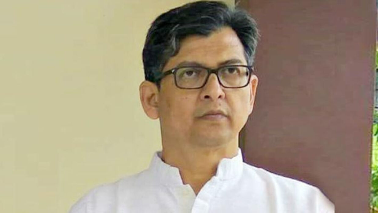 ড. ইউনূসের পদত্যাগ চায় না বিএনপি, আবেগের বশে করলে বিকল্প বেছে নেবে জাতি: সালাহউদ্দিন আহমেদ