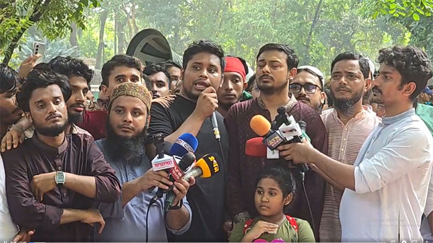 আওয়ামী লীগ নিষিদ্ধের দাবিতে বাদ জুমা রাজপথে নামার ডাক হাসনাতের