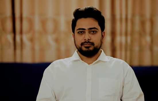 বর্তমান কমিশনের অধীনে নির্বাচনে যাবে না এনসিপি: নাহিদ ইসলাম