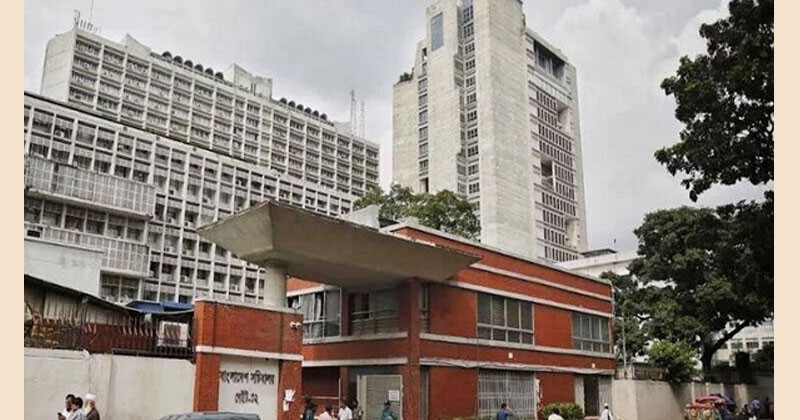 ১০ দিনের ছুটি শেষ, আজ খুলছে সরকারি অফিস