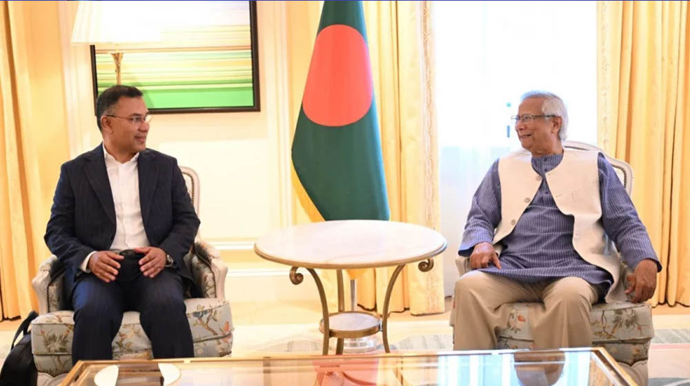 প্রধান উপদেষ্টা ড. মুহাম্মদ ইউনূসের সঙ্গে বৈঠকে বসেছেন বিএনপির ভারপ্রাপ্ত চেয়ারম্যান তারেক রহমান