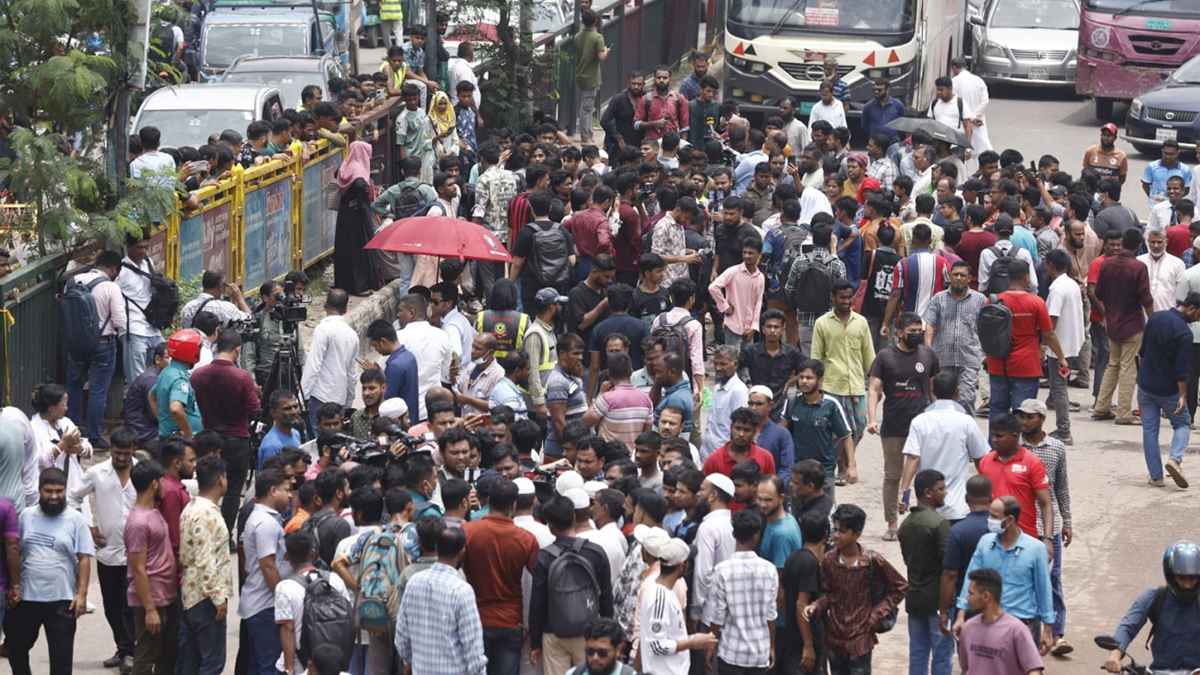 ইউআইইউর ২২ শিক্ষার্থীর বহিষ্কারাদেশ প্রত্যাহার