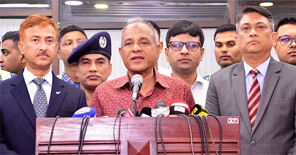 প্রয়োজনে গোপালগঞ্জে সংঘর্ষে নিহতদের মরদেহ উত্তোলন করে ময়নাতদন্ত: স্বরাষ্ট্র উপদেষ্টা