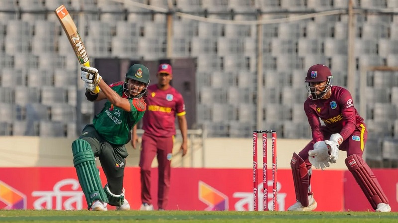 সুপার ওভারে বাংলাদেশকে ১ রানে হারিয়ে সমতায় ফিরলো ওয়েস্ট ইন্ডিজ