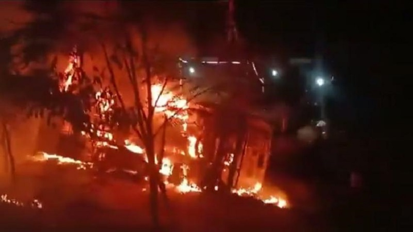 ভারতের হায়দরাবাদ থেকে বেঙ্গালুরুগামী একটি ভলভো বাসে আগুন,  নিহত ১০ জন