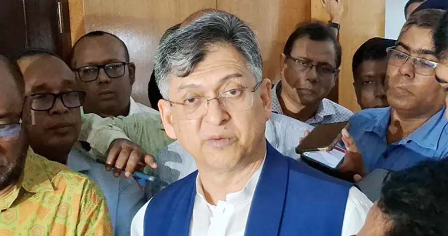 জাতীয় ঐকমত্য কমিশন জাতীয় ঐক্য প্রতিষ্ঠার বদলে ‘জাতীয় অনৈক্য’ প্রতিষ্ঠার একটি প্রচেষ্টা গ্রহণ করেছে: সালাহউদ্দিন আহমদ