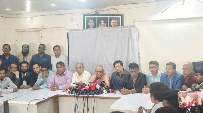ম্যাডামের শারীরিক অবস্থার কোনো উন্নতি হয়নি;  একই জটিল অবস্থায় রয়েছেন: রিজভী