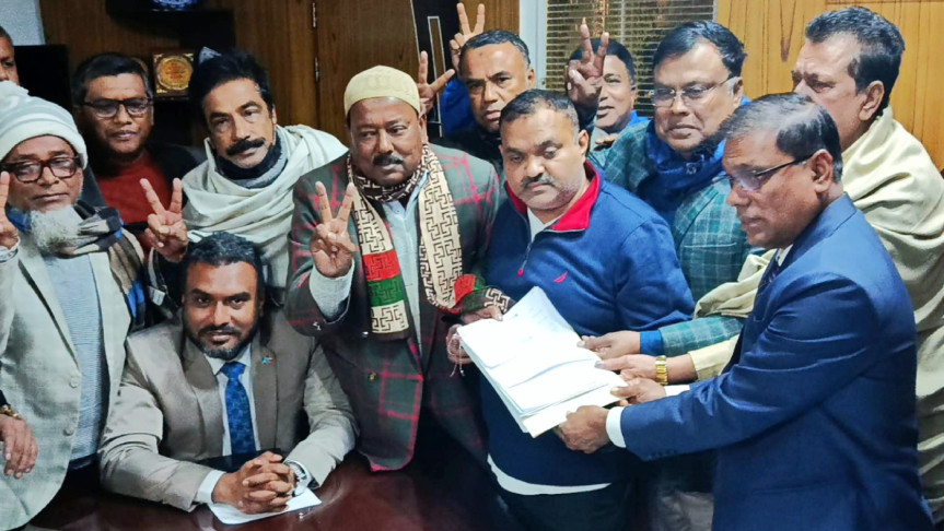 দিনাজপুর-৩ আসনে খালেদা জিয়ার পক্ষে মনোনয়নপত্র জমা