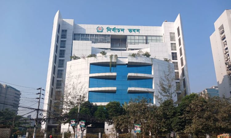 ভোটকেন্দ্রের ৪০০ গজের মধ্যে মোবাইল ফোনে ‘নিষেধাজ্ঞা’